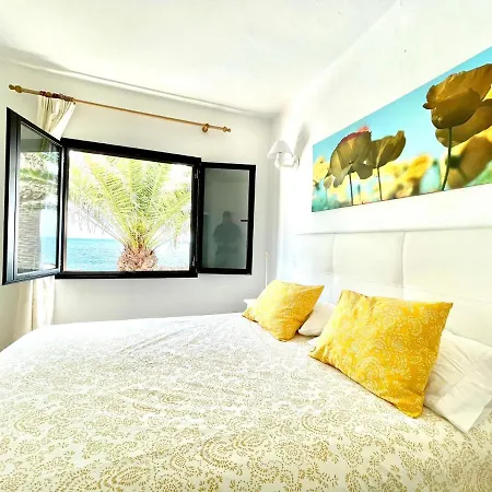 Only Adultos With Freewifi, In Front Of The Ocean And In Villa Charco del Palo