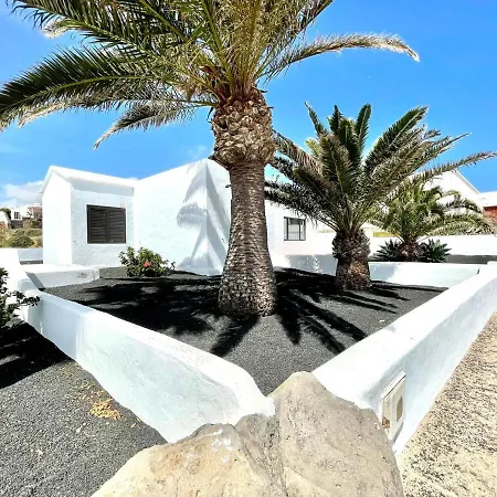 Villa Only Adultos With Freewifi, In Front Of The Ocean And In *